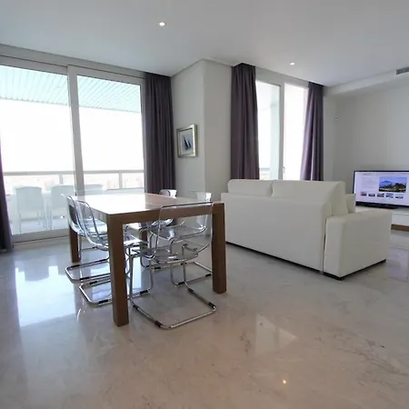 Gemelos 28 Penthouse Apartment